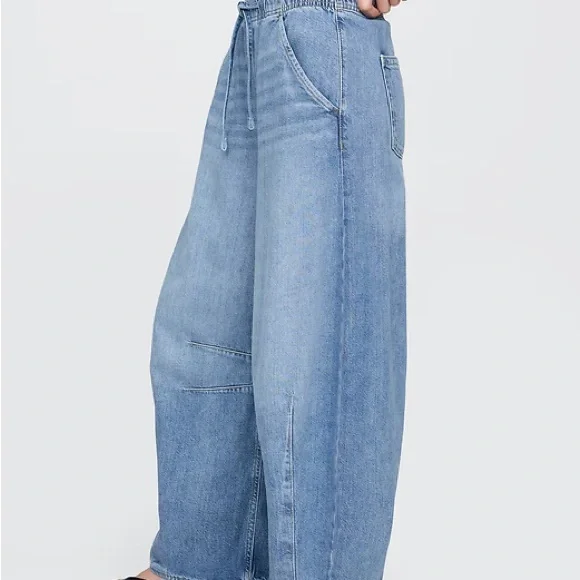 GAP Mid Rise UltraSoft Easy Horseshoe Jeans - Picture 3 of 11